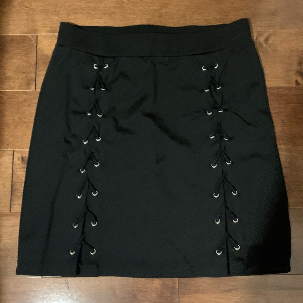 Ardene black skirt